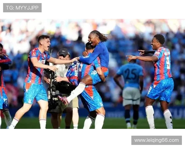 水晶宫炮轰欧足联:足总杯冠军遭规则碾压,竞技价值何在? 水晶宫炮轰欧足联:足总杯冠军遭规则碾压,竞技价值何在?