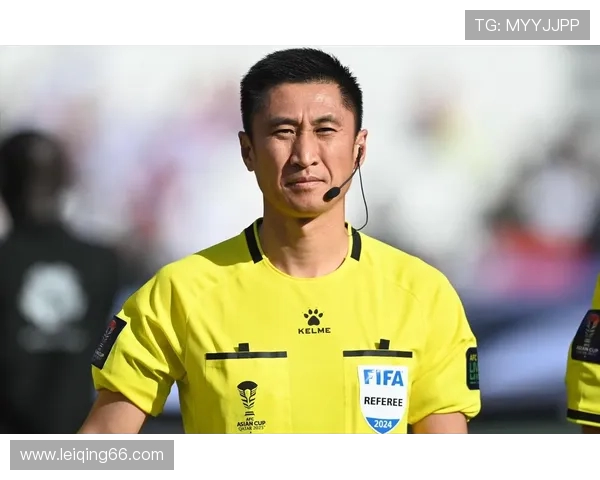 马宁硬刚瓜迪奥拉!世俱杯换人争议引爆场边冲突 马宁硬刚瓜迪奥拉!世俱杯换人争议引爆场边冲突